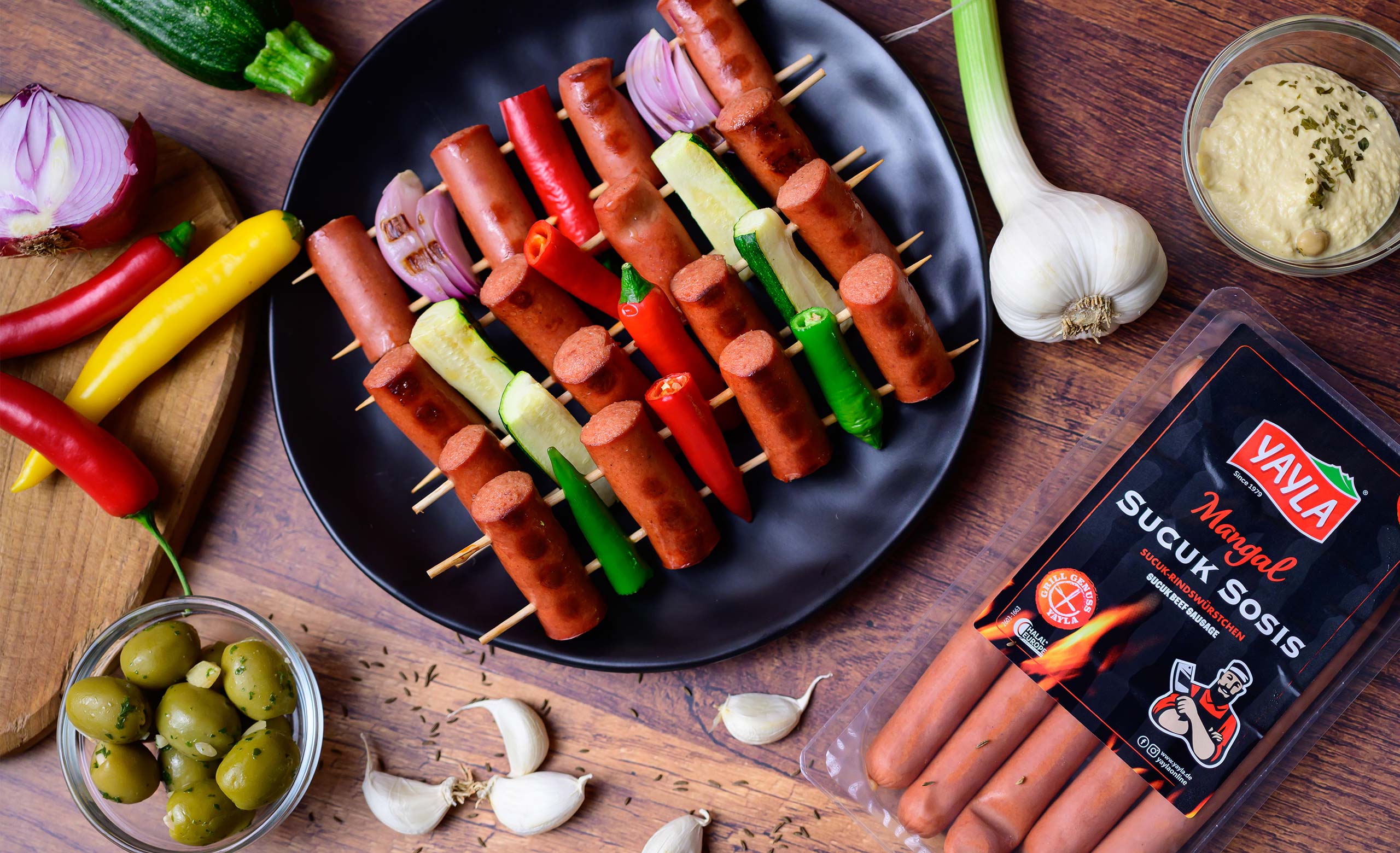 Sucuk-Rindswürstchen mit Geflügelfleisch zum Grillen